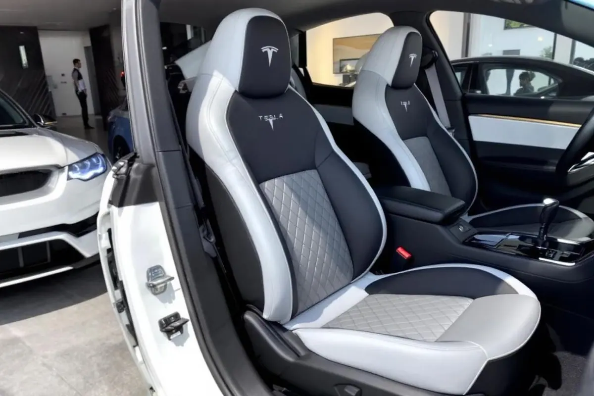 Protection siège Tesla design élégant : protection de siège Tesla au design moderne et élégant